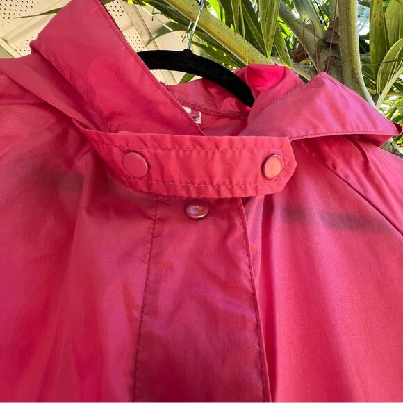 Vintage Aqua~Sheen Pink Nylon windbreaker ☔️ snap closure ☔️ lightweight - Picture 7 of 13